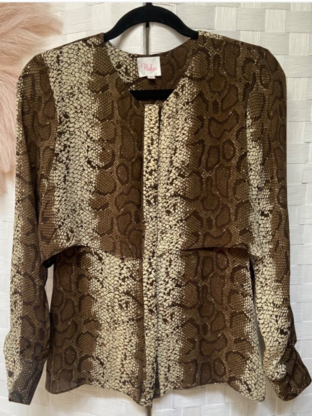 Parker 100% Silk Animal Snake Print Hidden Button Brown Beige Blouse Size XS